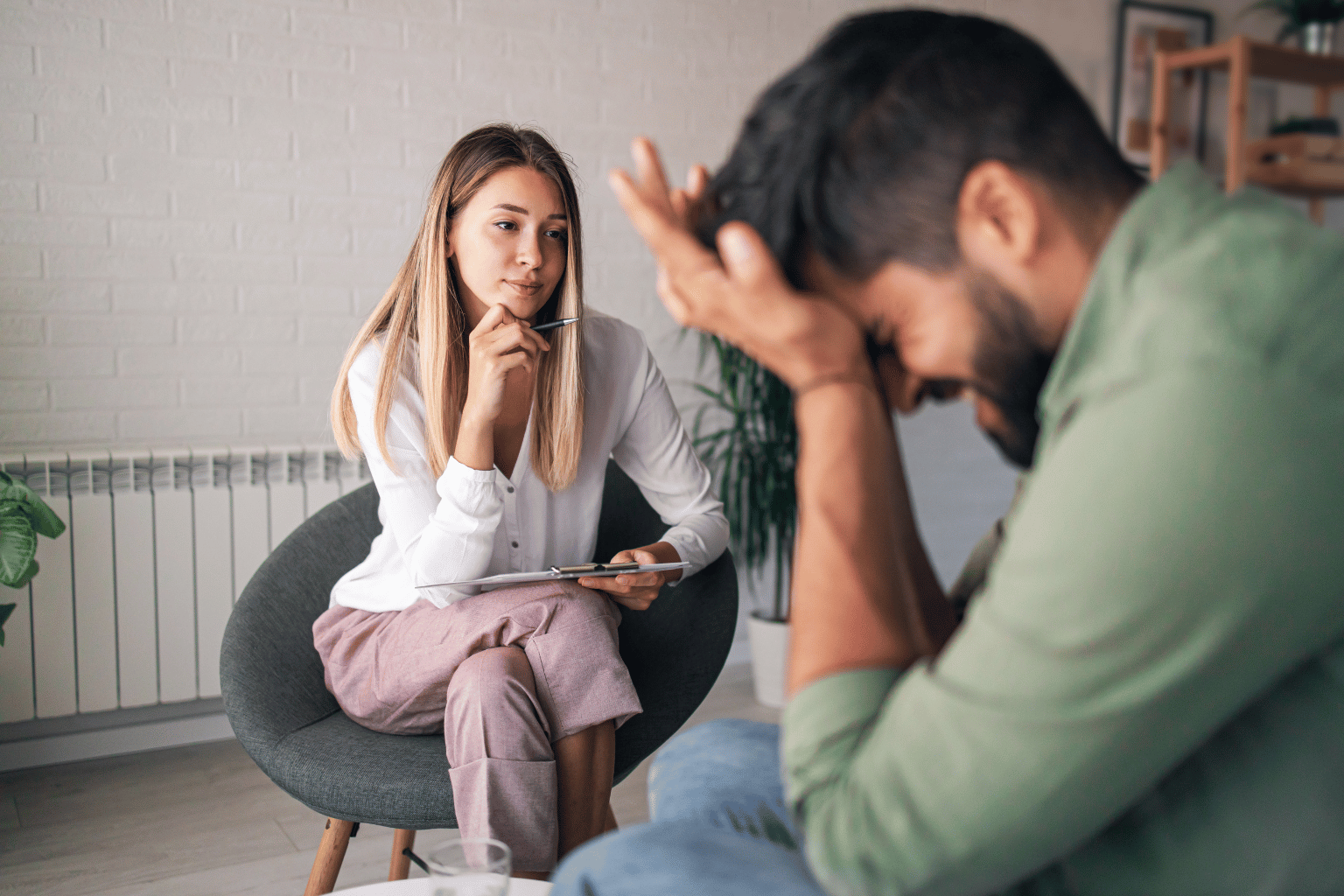5 znakova da je muškarac emocionalno iscrpljen